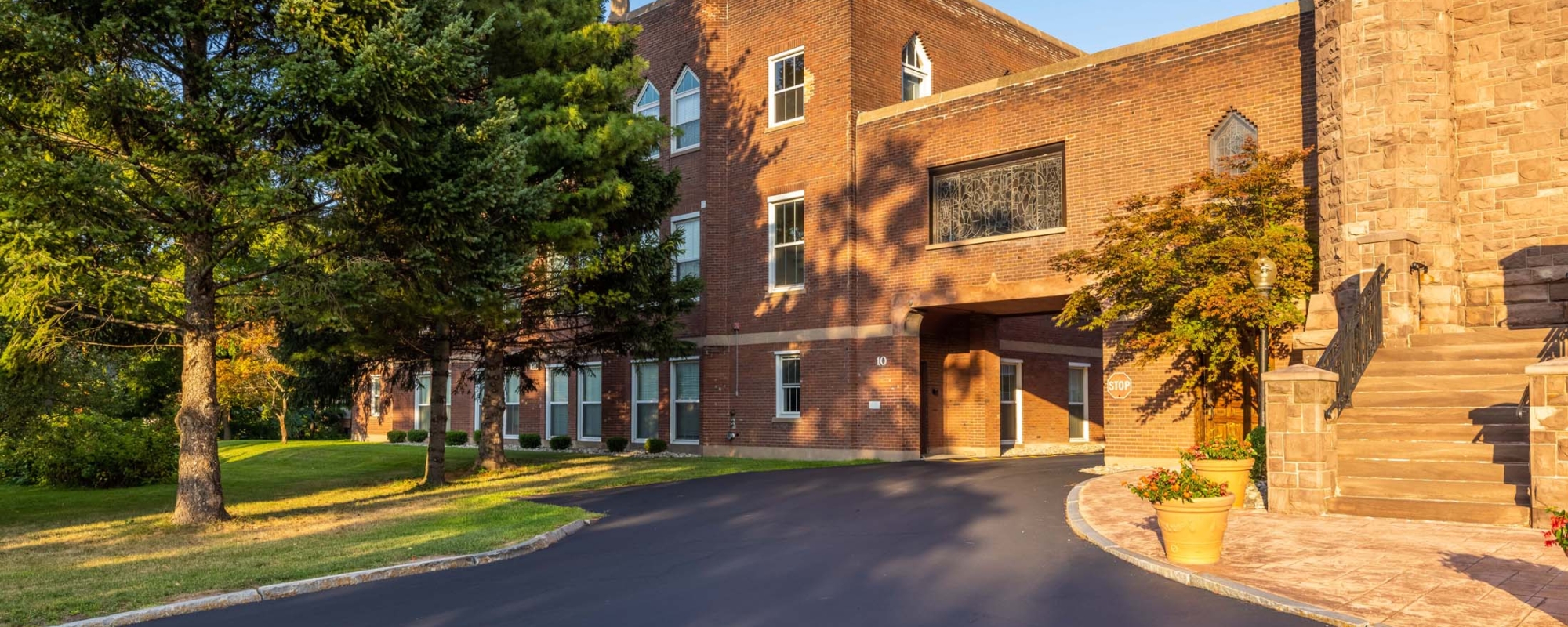 Cobblestone School Apartments Alloco Real Estate